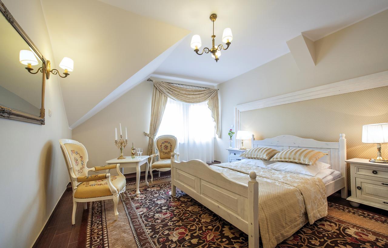 Hotel Pod Herbem -Pokoje Ozonowane Białystok Esterno foto