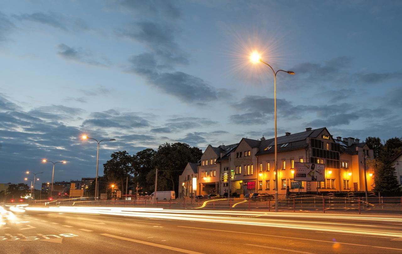 Hotel Pod Herbem -Pokoje Ozonowane Białystok Esterno foto